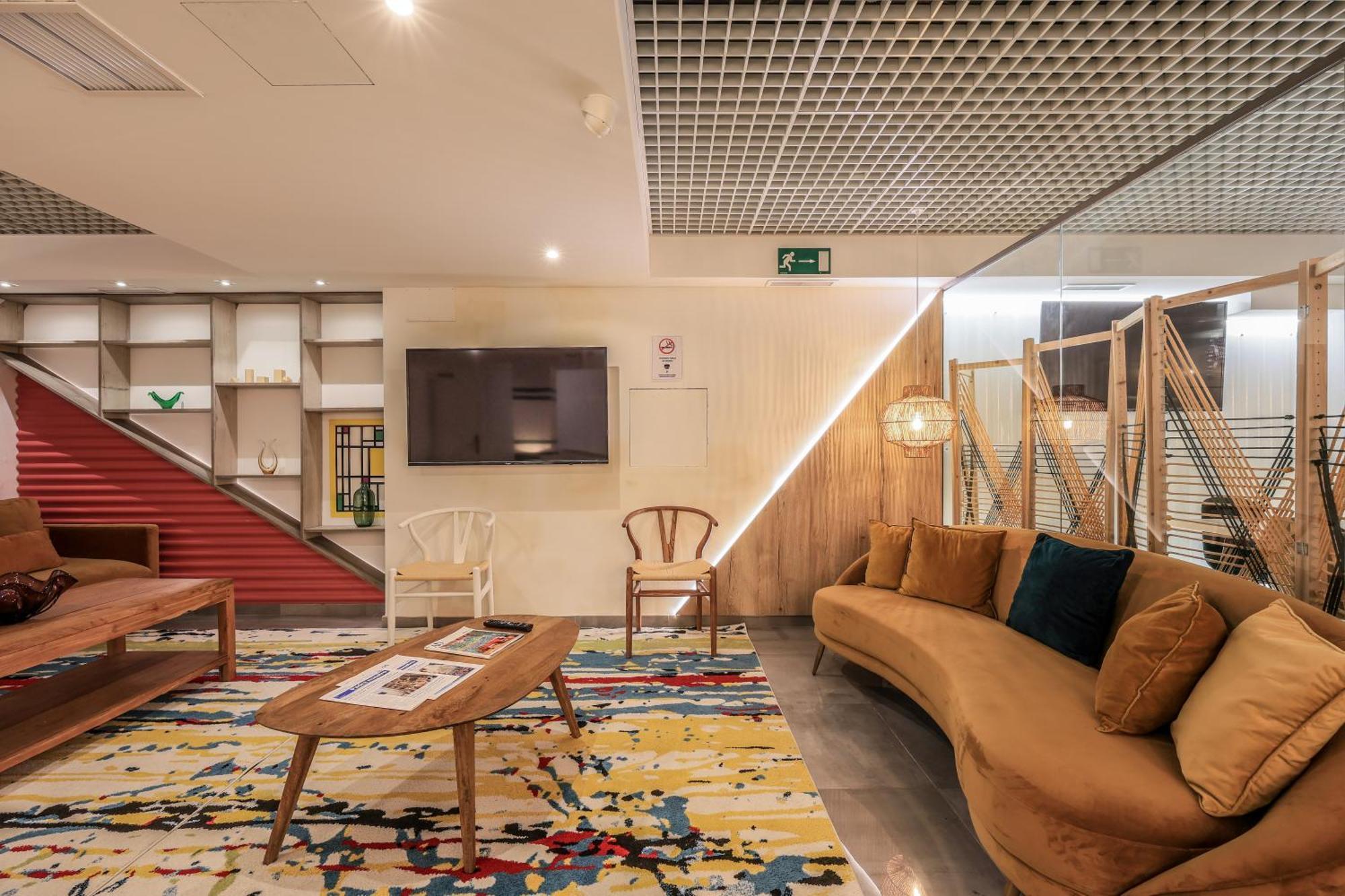 Gasthuis Amazinn Places Chamberi Madrid